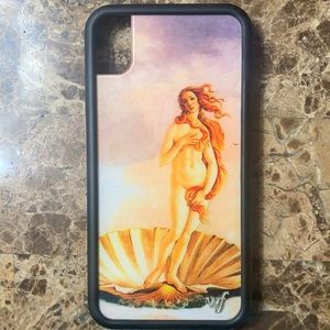 Wildflower Venus iPhone XR phone case.